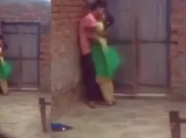 भारतीय गर्लफ्रेंड का घर पर अश्लील वीडियो