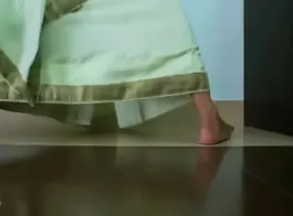 देसी अभिनेत्री कुट्टी का अश्लील वीडियो