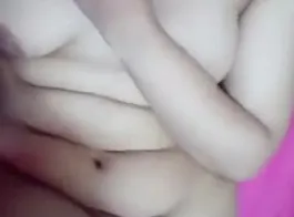देसी लड़की का न्यूड वीडियो - दिखती हैं पिंक होंठ