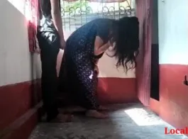देसी पत्नी का सेक्स - नया वीडियो (18+)