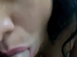 देसी लड़की के सेक्सी टॉय से भरपूर चैट वीडियो