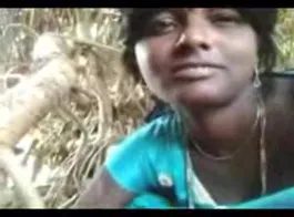 बाहर अश्लील वीडियो - देसी रानी लक्ष्मी की मस्ती
