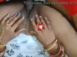 देसी कपल की रोमांस और चुदाई - हिंदी वीडियो
