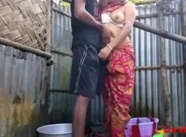 गांव की शादीशुदा पत्नी के साथ लाल साड़ी में सेक्स (लोकलसेक्स31 के द्वारा आधिकारिक वीडियो)